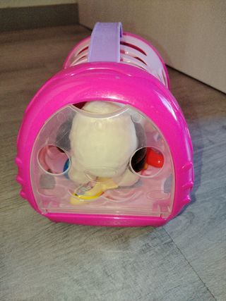 Transportín y perrito de juguete