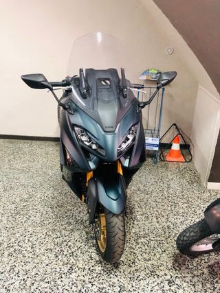 Yamaha T-Max 560 Tech Max 2023  13000 km