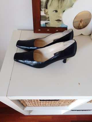 Zapatos Piel Tacón Medio Talla 40