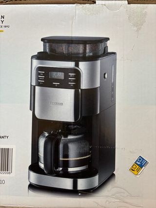 Cafetera Severin con molinillo - Nueva
