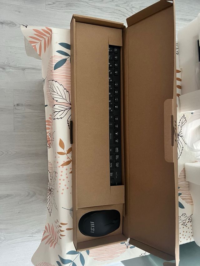 MSI All-in-One AM241P 11M-011EU