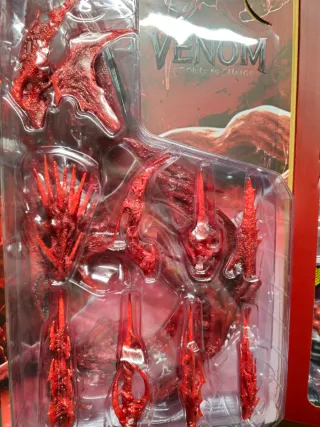 Hot Toys Carnage Deluxe 1/6 Scale Figure