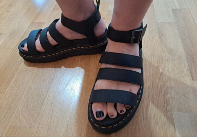 Sandalias Dr. Martens Negras