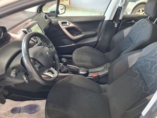 Peugeot 2008 2015 1.6 E-HDI 92 CV