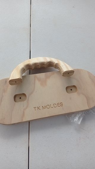 Llana de madera para albañil