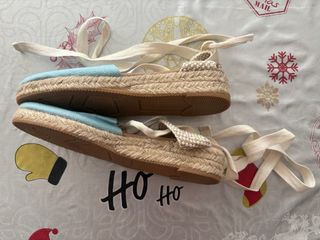 ALPARGATAS COMBINADAS BEIGE Y AZUL