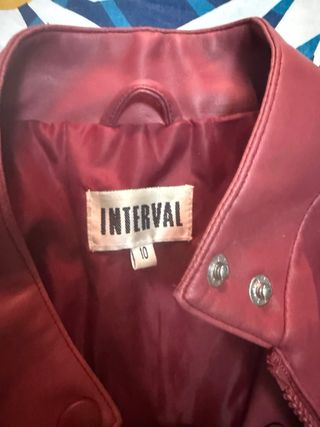 Chaqueta de cuero roja