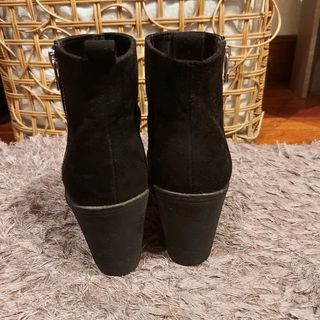 Botines negros talla 37