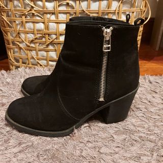 Botines negros talla 37