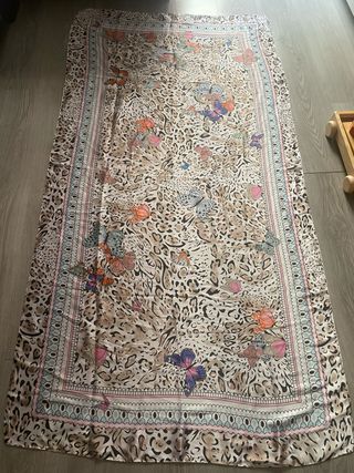 Pañuelo estampado mariposas y leopardo