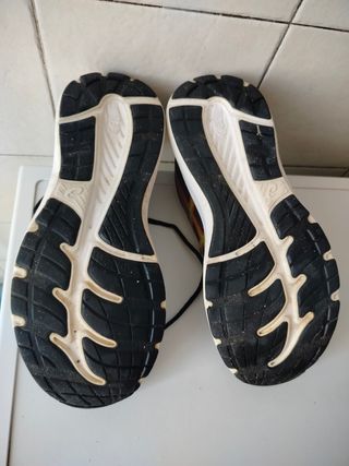 Scarpe running gel Asics nere,