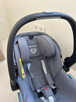 Silla de coche UPPAbaby MESA gris