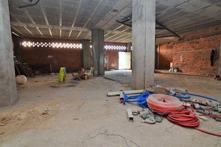 Local comercial en alquiler en Carral