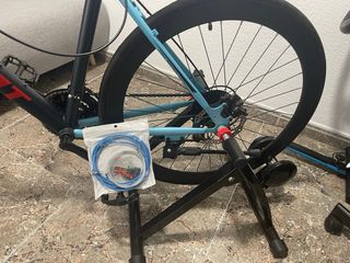 Bicicleta Helliot con rodillo