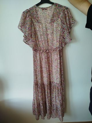 Vestido midi flores Stradivarius