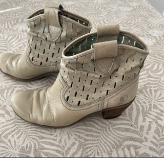 Botines piel beige talla 38