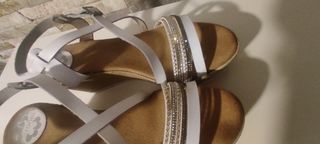 Sandalias cuña piel blanca talla 40