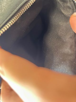 Bolso negro elegante.
