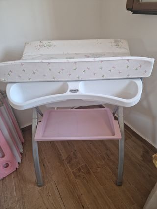 Bañera y cambiador Brevi plegable