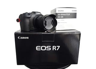 Canon EOS R7 + Sigma 18-50mm f2.8 DC DN