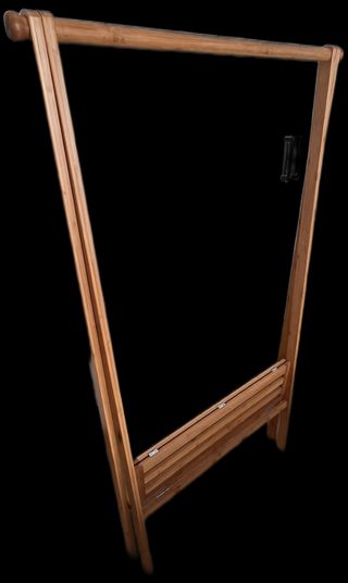 Colgador de madera plegable