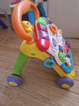 Correpasillos Vtech con Sonidos y Juegos