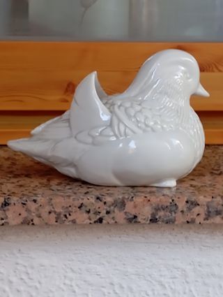 Paloma de porcelana japonesa