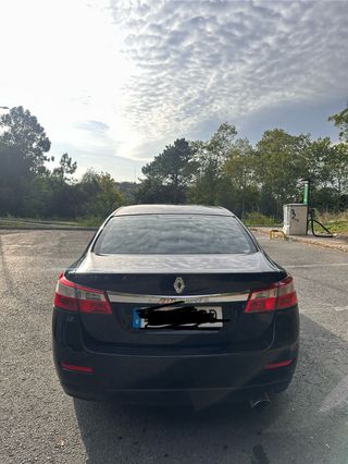 Renault Latitude 2011