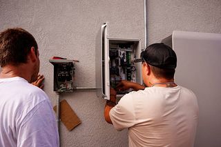 Averías eléctricas, Urgencias, electricista