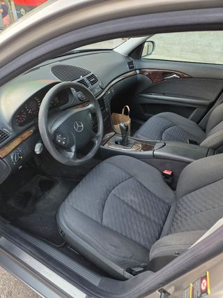 Mercedes-Benz Clase E 2004