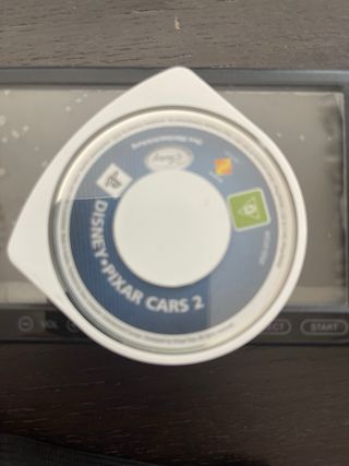 Consola psp con cargador y juego car 2