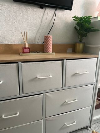 Cómoda de dormitorio blanca con cajones 29x98,2x70