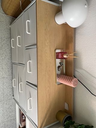 Cómoda de dormitorio blanca con cajones 29x98,2x70