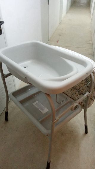 Bañera y cambiador Chicco para bebé