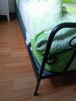 Cama de forja negra 150
