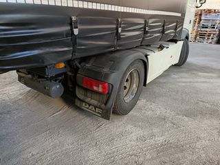 Se vende cabeza tractora DAF XF 480 por jubilación