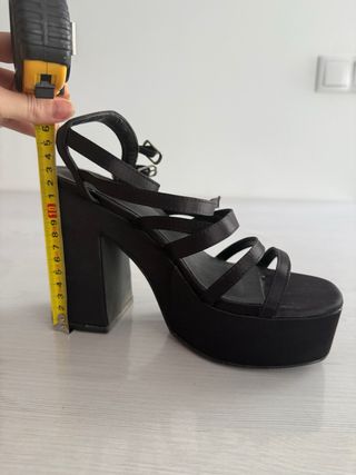 Sandalias de plataforma Ulanka negras