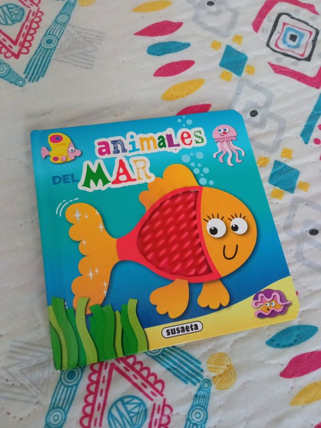 Libro infantil sensorial Susaeta hojas duras