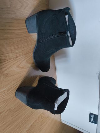 Botines negros talla 38. 
Nuevos, sin usar.