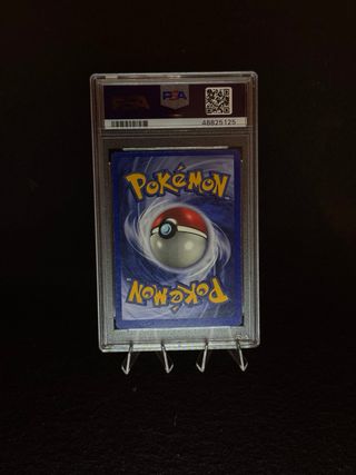 Carta Pokémon Zapdos Holo 1999 PSA 5