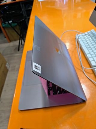 MacBook Pro 16 i9 16GB RAM Gris Espacial