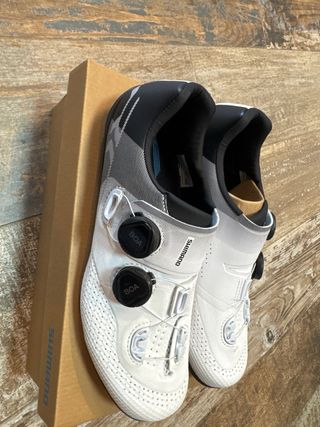 Zapatillas Ciclismo Shimano RC7 Blancas