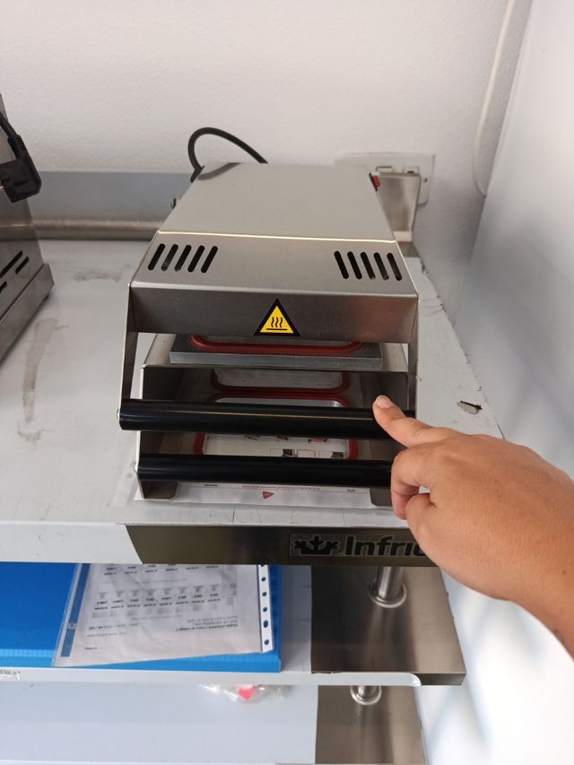 Termo selladora al vacío manual Edesa