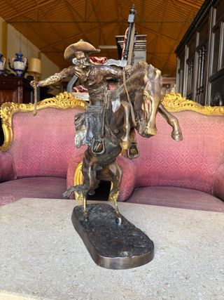 Escultura de Bronce de Jinete y Caballo