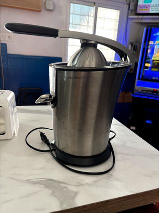 Exprimidor Jata Profesional