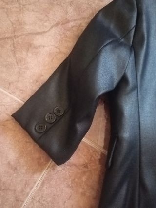 Traje de niño negro de raso 2-3 años