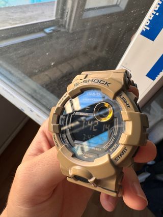 Reloj Casio G-Shock Beige Step Tracker