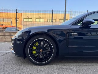 Porsche Panamera 4 E-Hybrid 2019