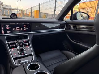 Porsche Panamera 4 E-Hybrid 2019