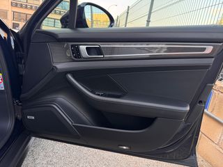Porsche Panamera 4 E-Hybrid 2019